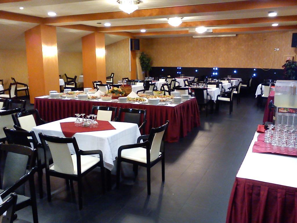 Hotel Central Nagykanizsa Ngoại thất bức ảnh