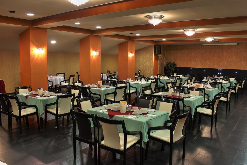 Hotel Central Nagykanizsa Ngoại thất bức ảnh